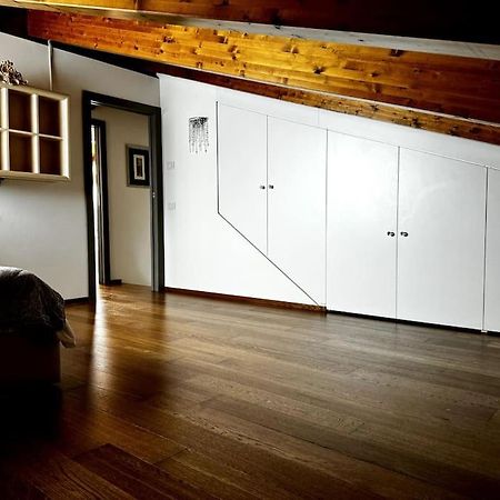 Joy Apartment Mezzegra Luaran gambar