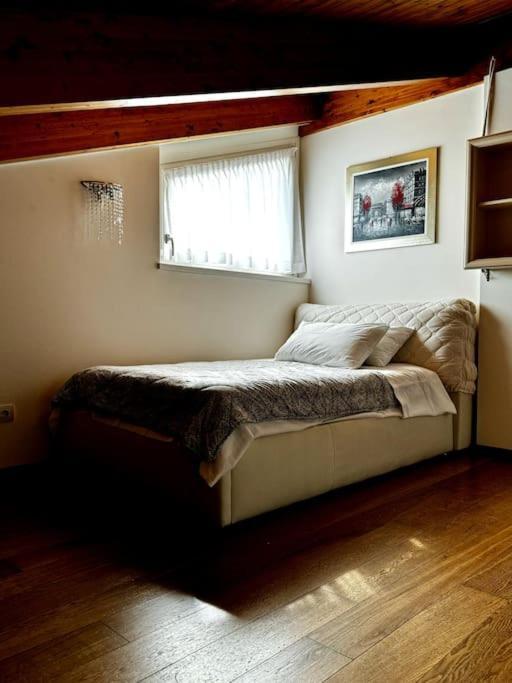 Joy Apartment Mezzegra Luaran gambar